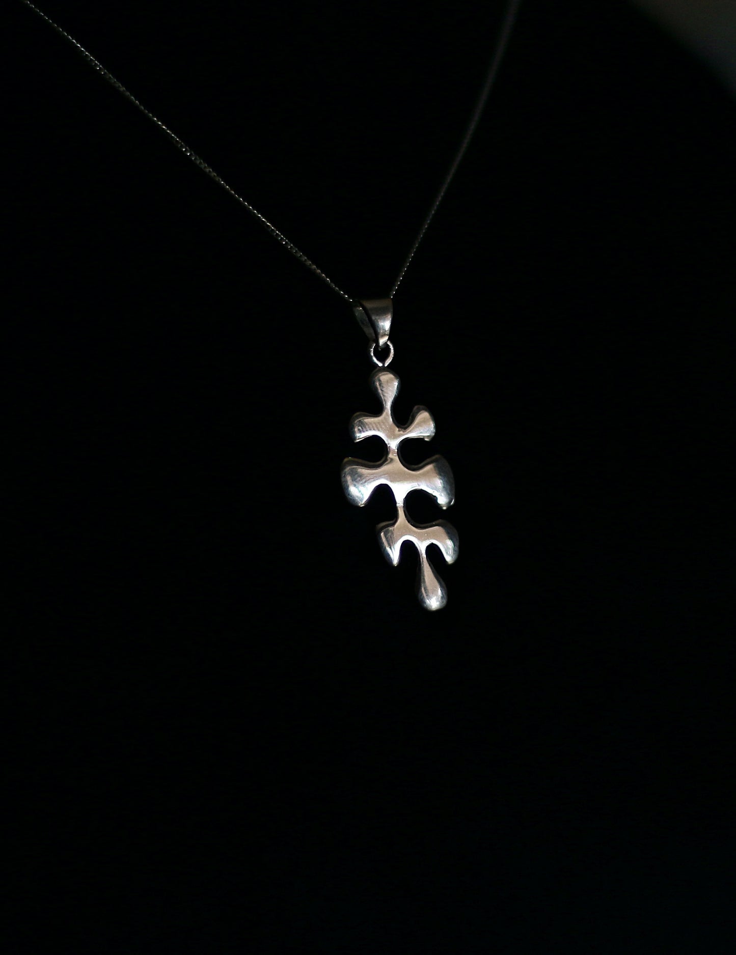 The Splash Pendant Necklace