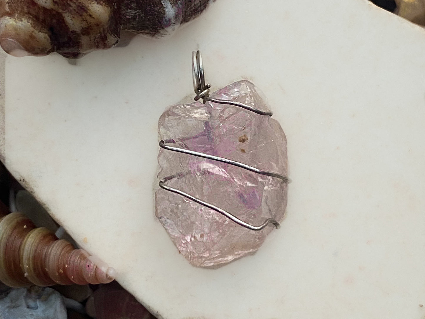 Rose Quartz Uncut pendant