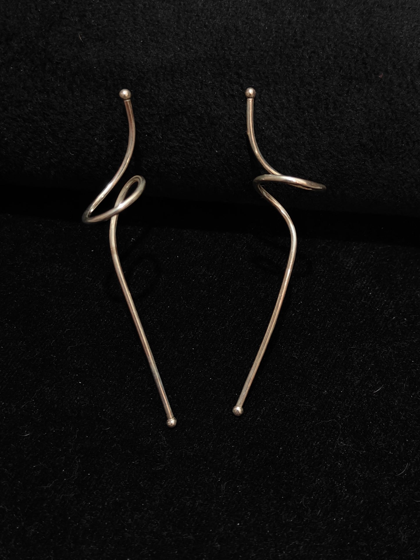 Curvy Earring